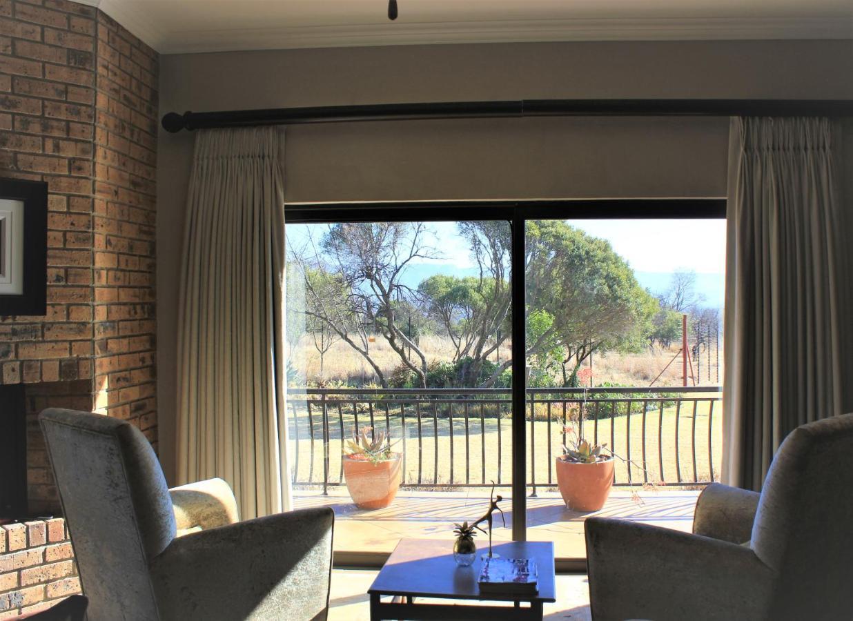 Karee & Wild Olive Guest Lodge Hekpoort Exterior foto