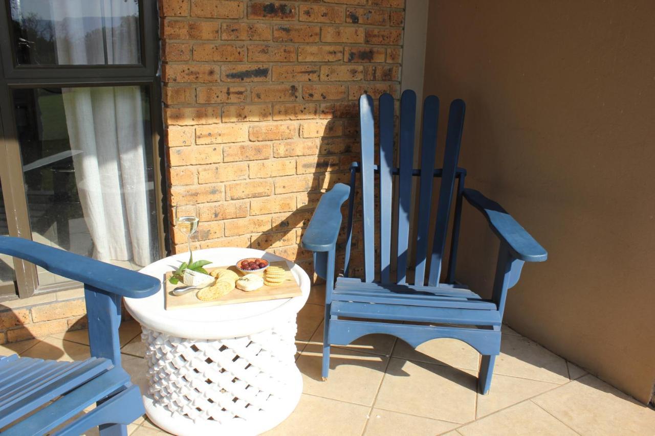 Karee & Wild Olive Guest Lodge Hekpoort Exterior foto
